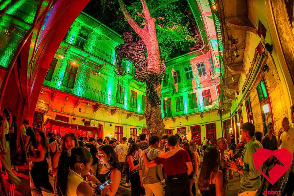 Top 9 Ruin Bars You Must Visit In Budapest
